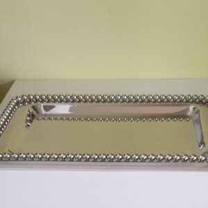 Bandeja metal.