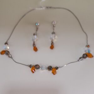 Collar + pendientes.